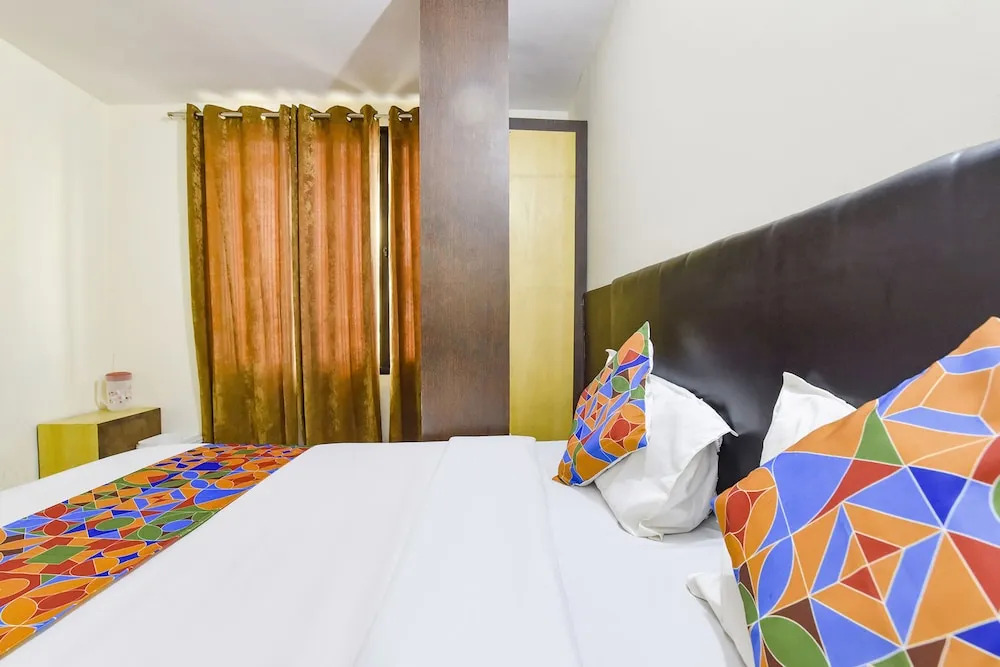 Катра: Hotel Glacier Inn
