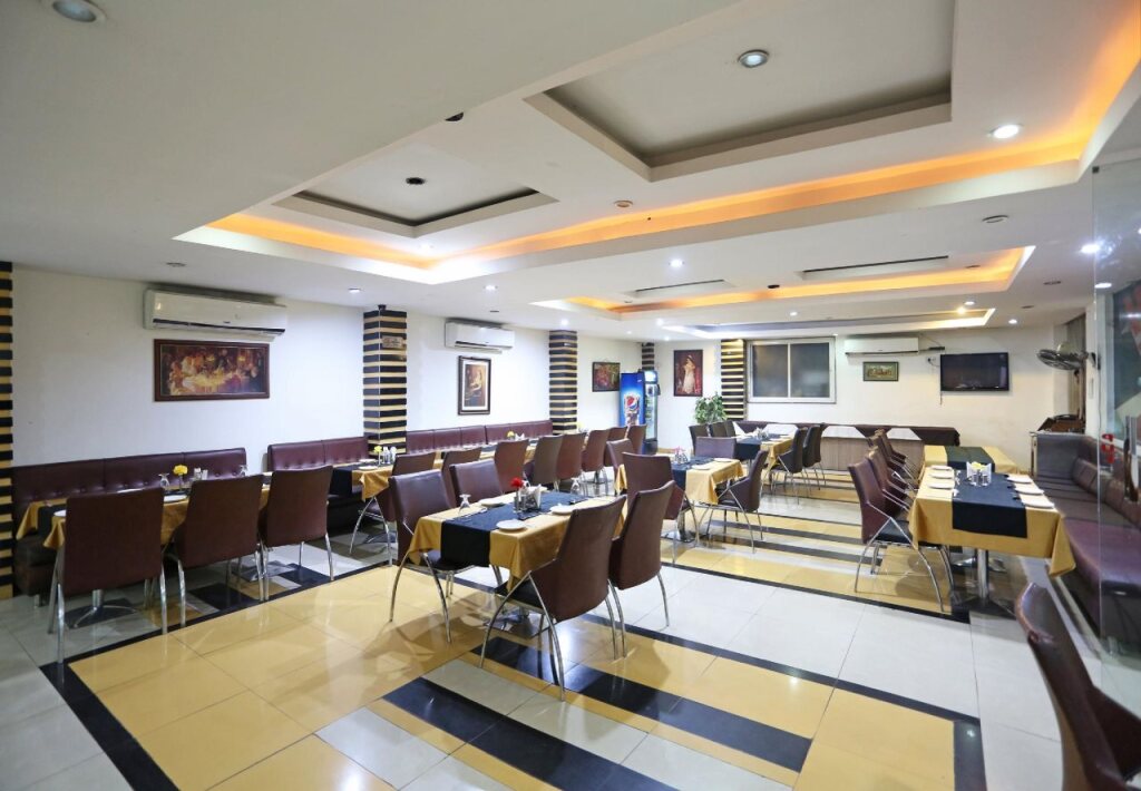 Бхопал: Hotel RK Regency
