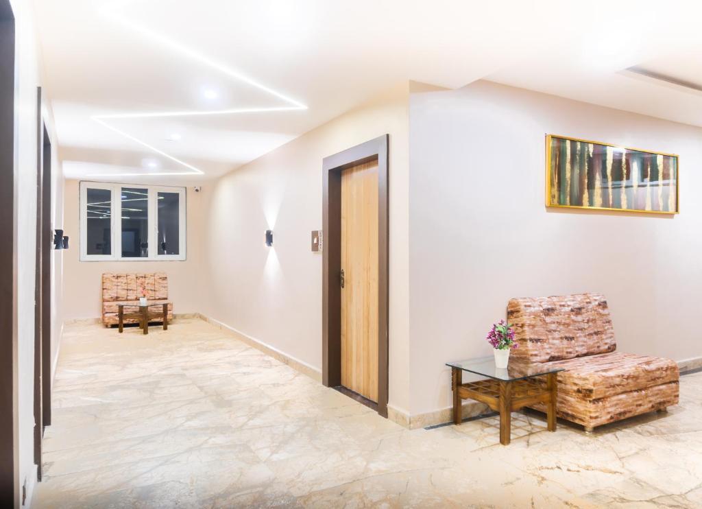 Бхопал: Geet Kavya Inn