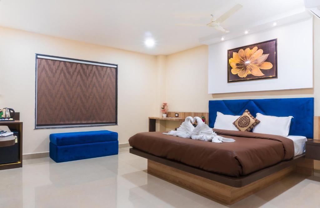 Бхопал: Geet Kavya Inn