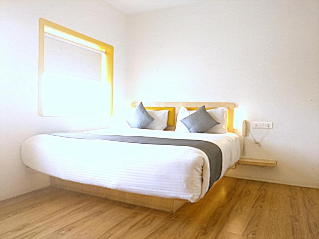 Бхопал: Hotel Stay Inn