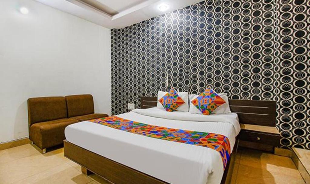 Бхопал: Fabhotel Surbhi