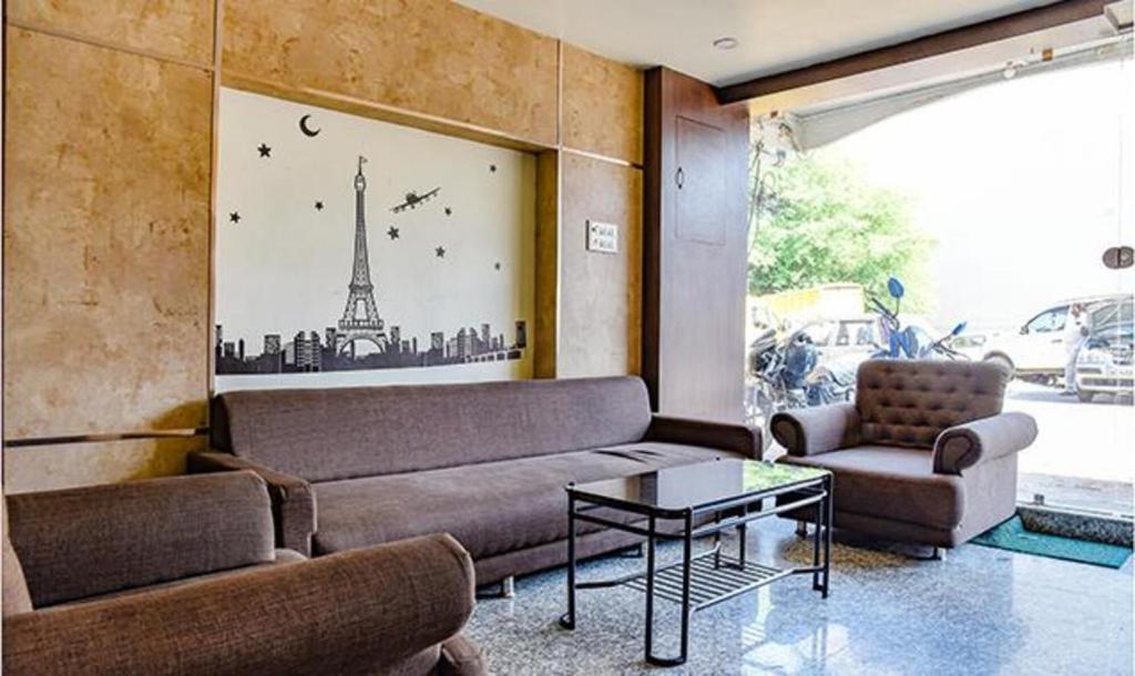 Бхопал: Fabhotel Surbhi