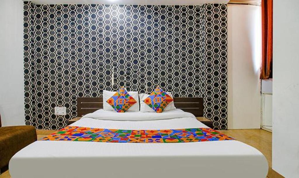 Бхопал: Fabhotel Surbhi