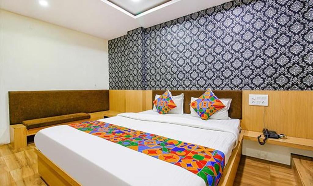 Бхопал: Fabhotel Surbhi