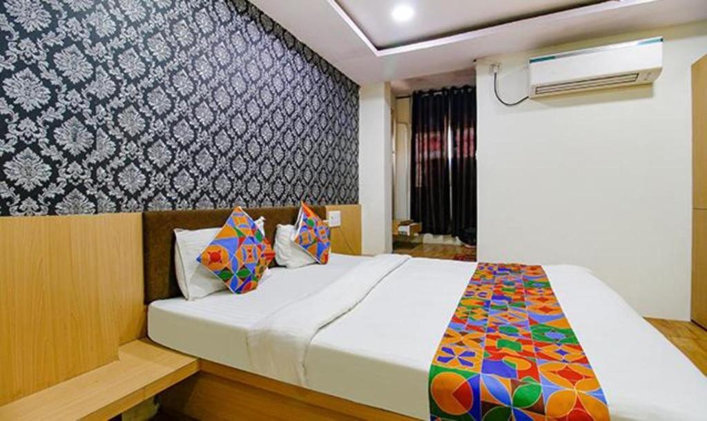 Бхопал: Fabhotel Surbhi