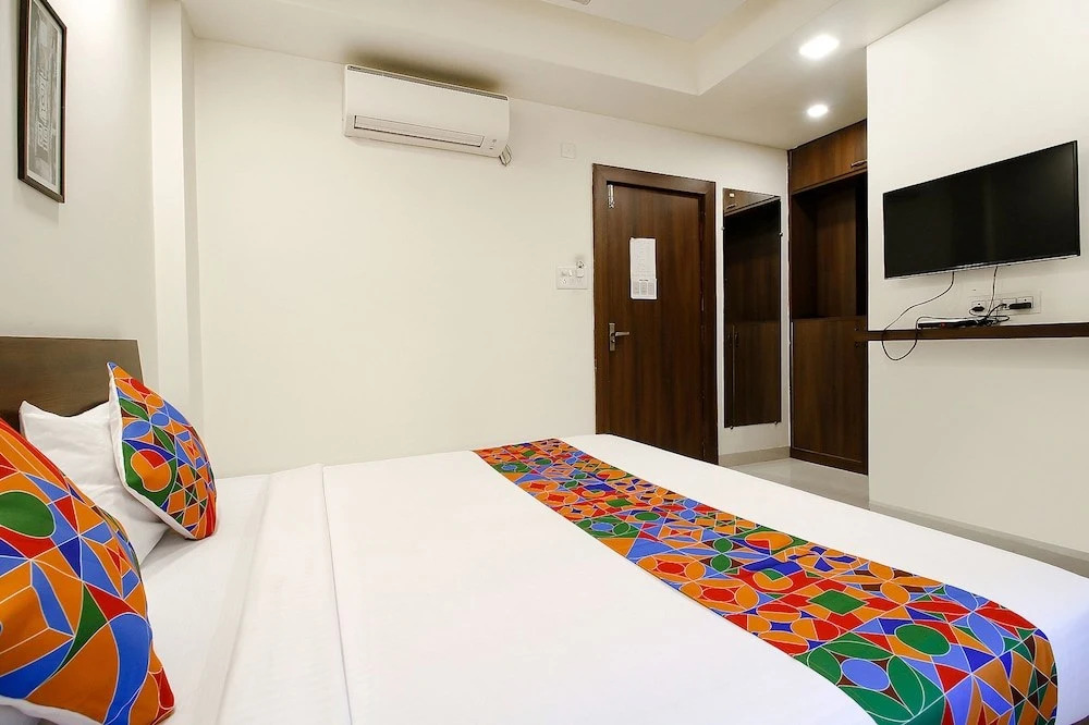 Бхопал: FabHotel Comfortable Stay