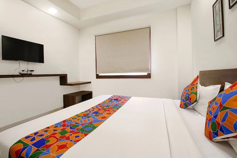 Бхопал: FabHotel Comfortable Stay