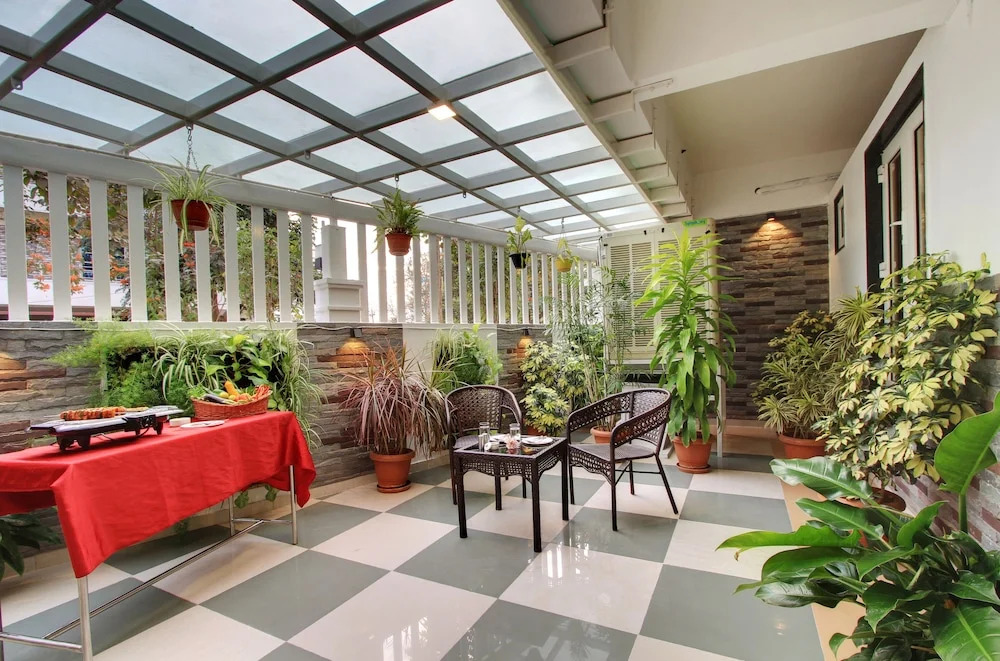 Бангалор: White Castle  (Boutique Apartment Hotel)