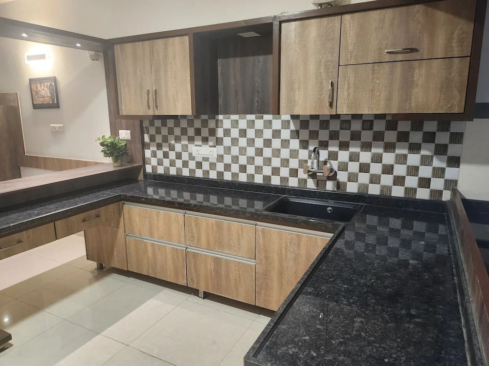 Бангалор: White Castle  (Boutique Apartment Hotel)