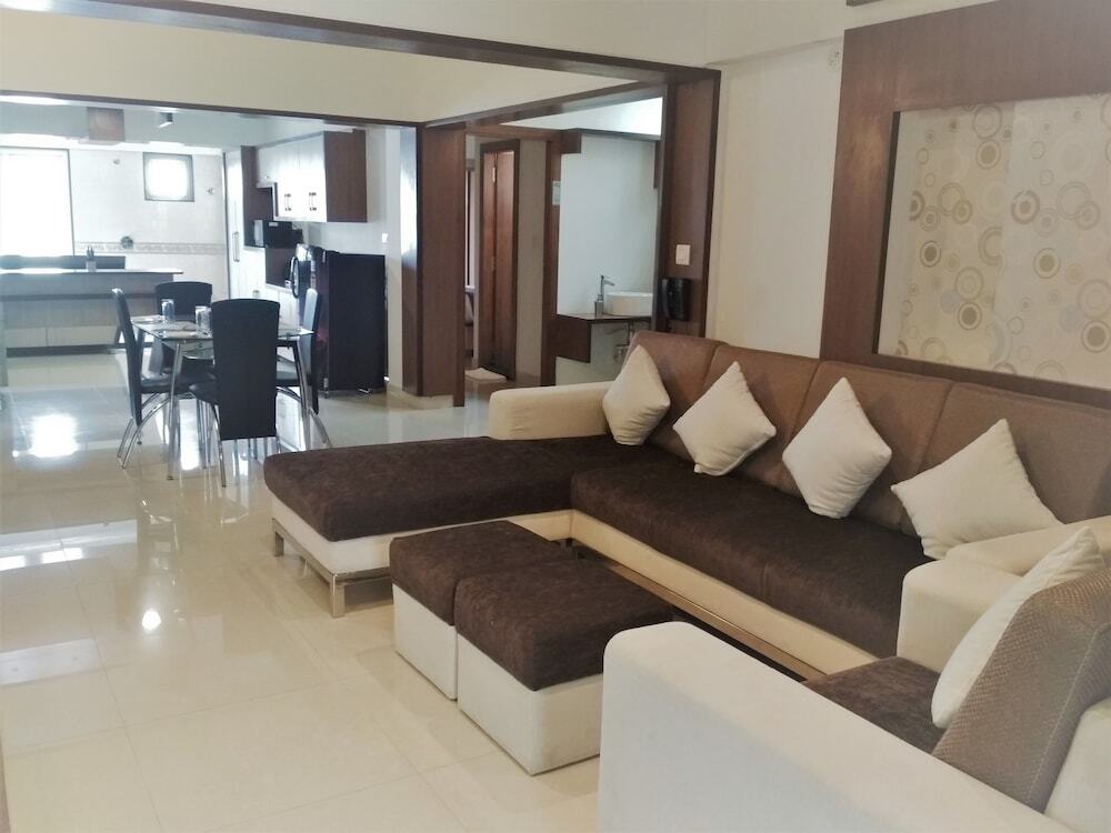 Бангалор: White Castle  (Boutique Apartment Hotel)