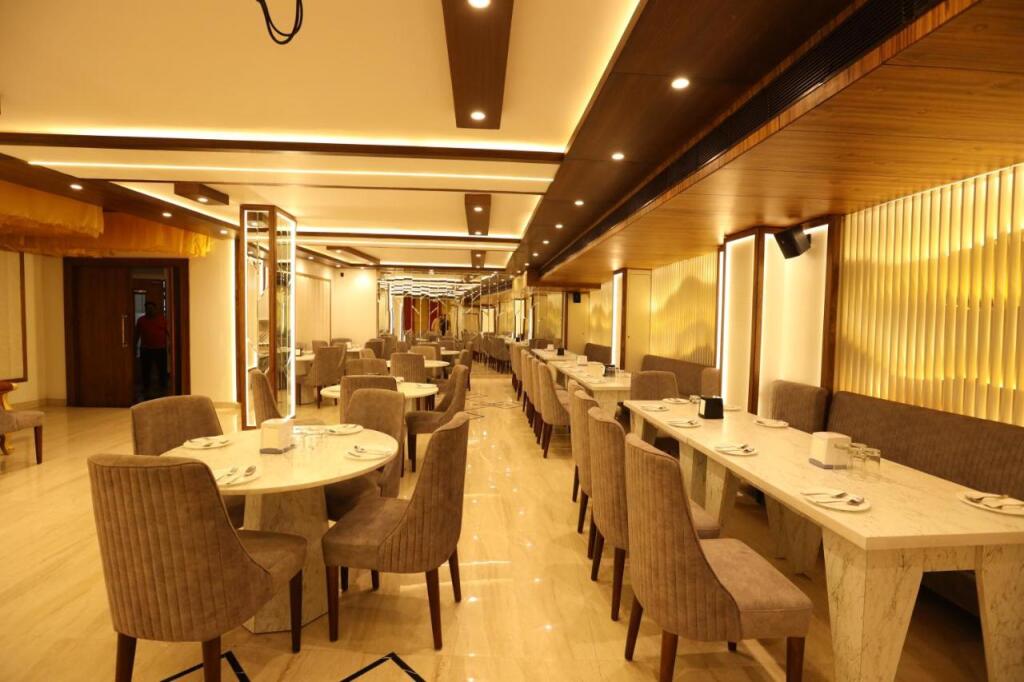 Фаридабад: Hotel Lavit Couple Friendly near Faridabad Metro station