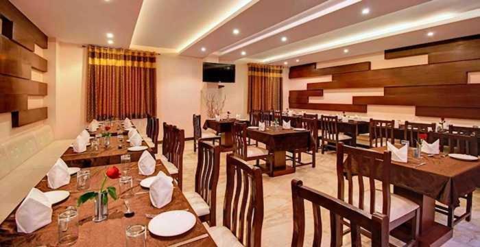 Фирозабад: Hotel Rudra Vilas