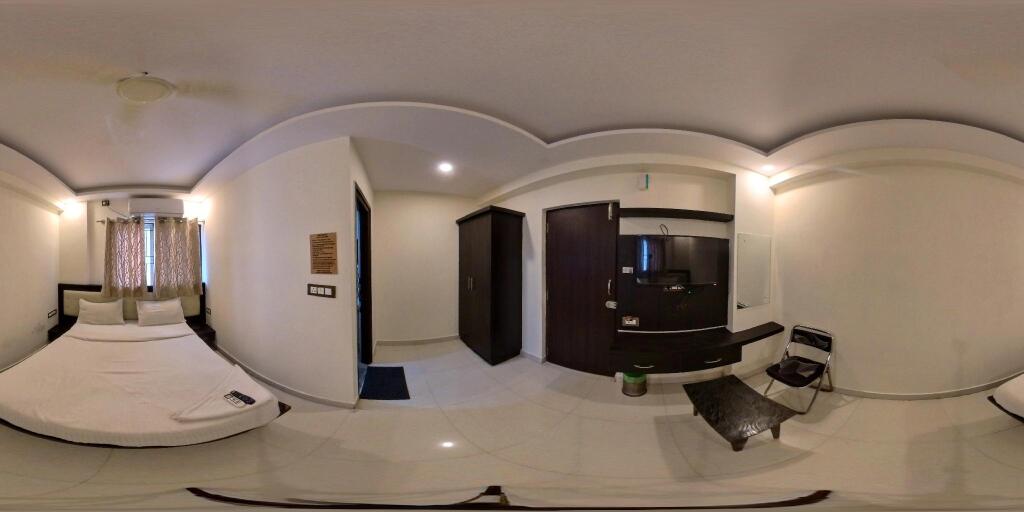 Regal Suites Business Class Hotel — фото 2