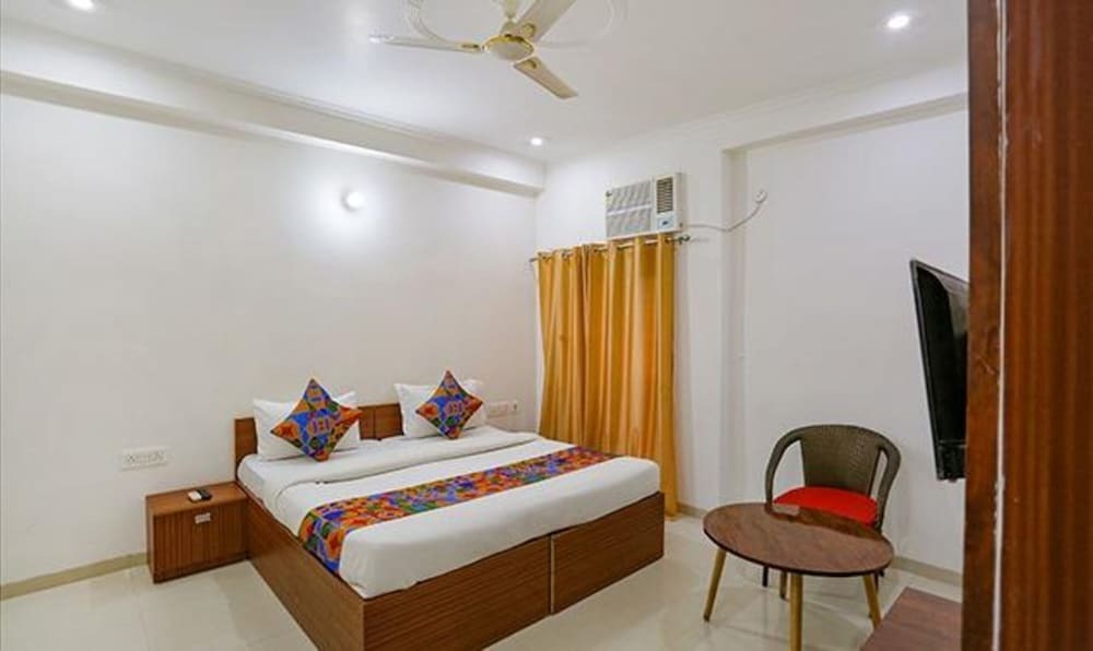 Гуруграм: FabHotel Rejoice Venture 52