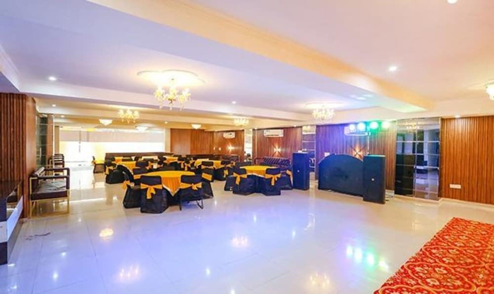 Гуруграм: FabHotel Rejoice Venture 52