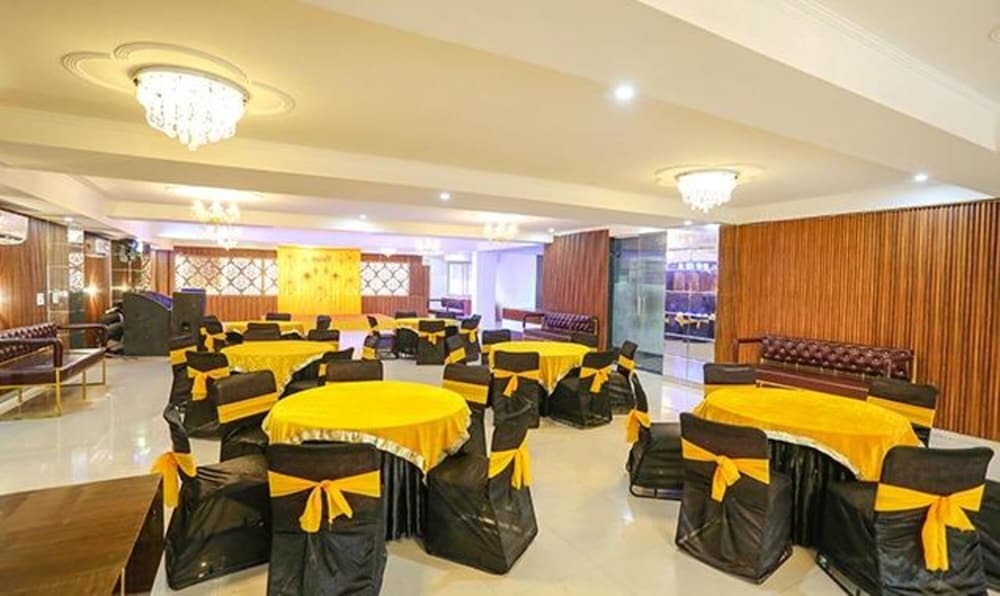 Гуруграм: FabHotel Rejoice Venture 52