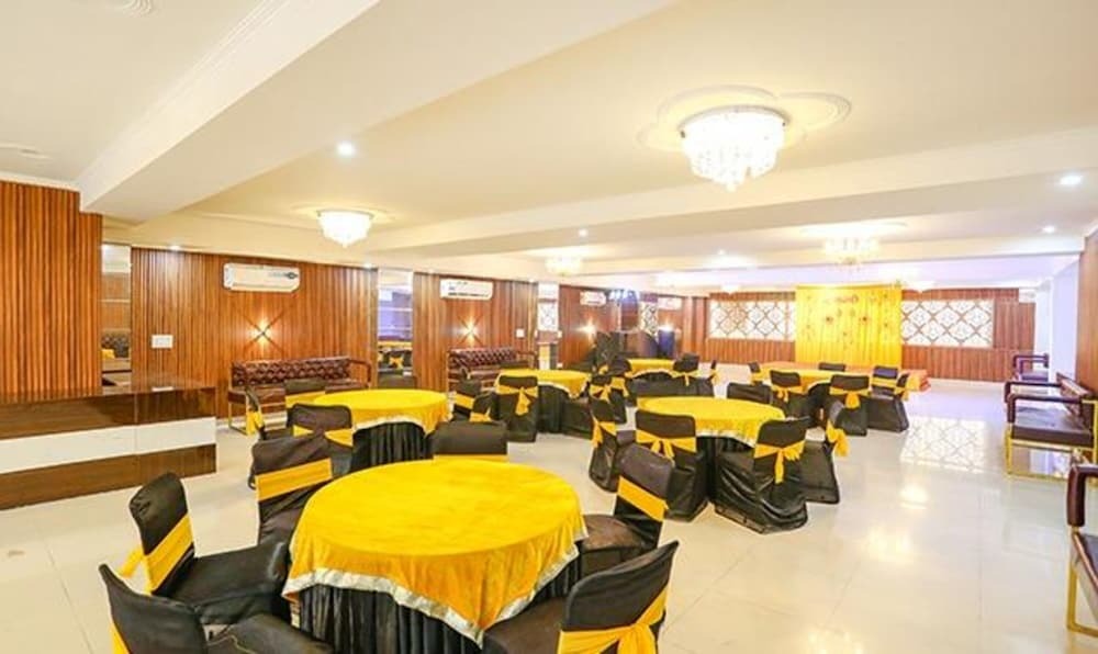 Гуруграм: FabHotel Rejoice Venture 52