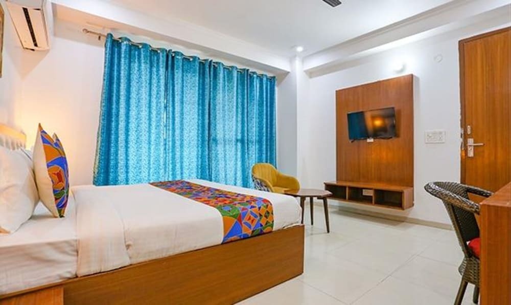 Гуруграм: FabHotel Rejoice Venture 52