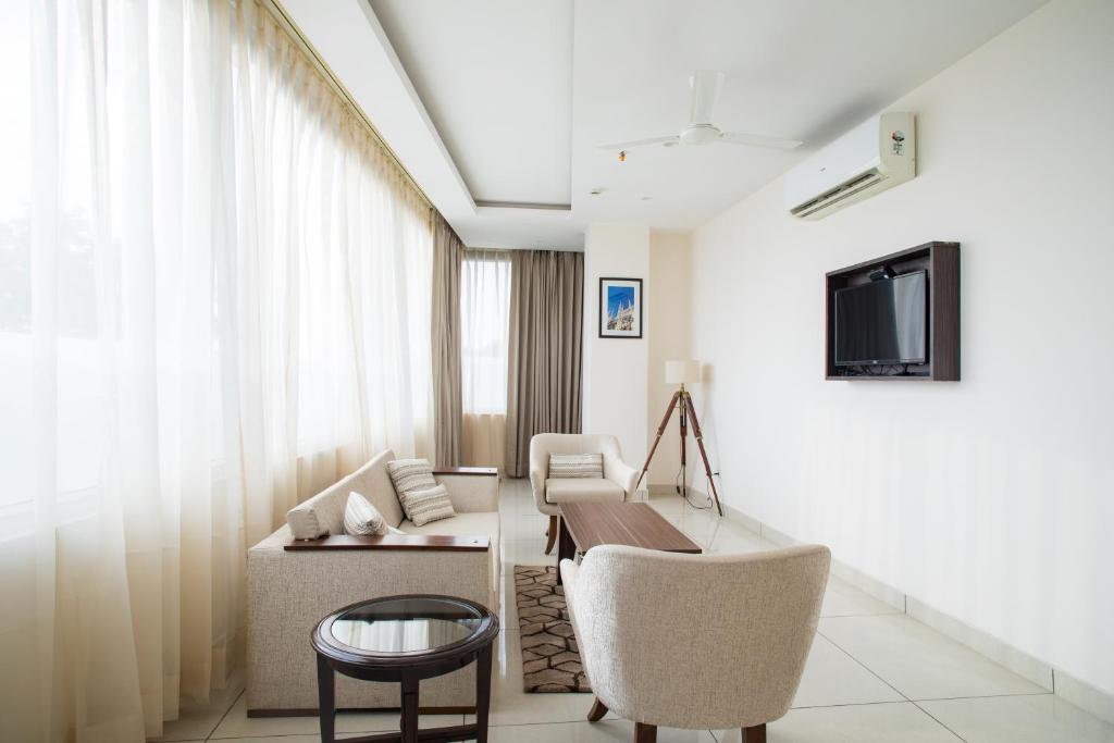 Дехрадун: Hotel Alaya
