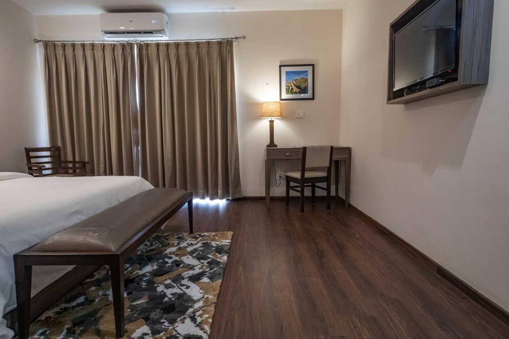 Дехрадун: Hotel Alaya