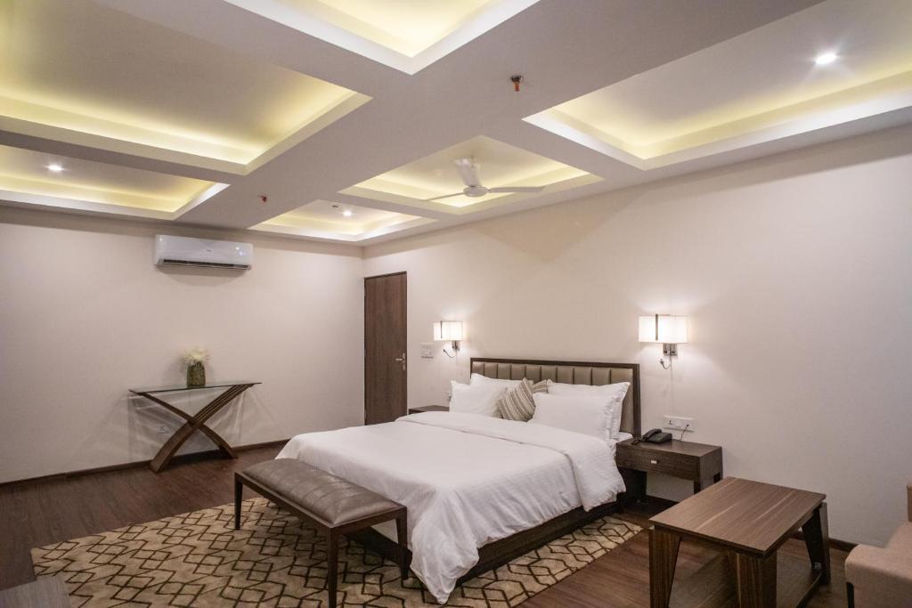 Дехрадун: Hotel Alaya