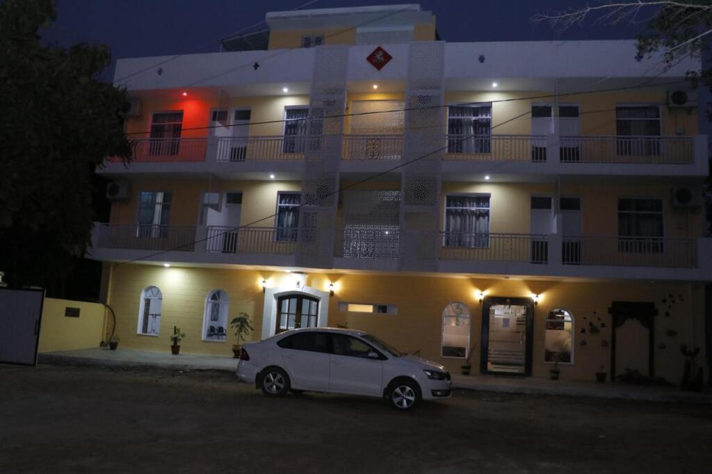 Гуруграм: Acme Inn