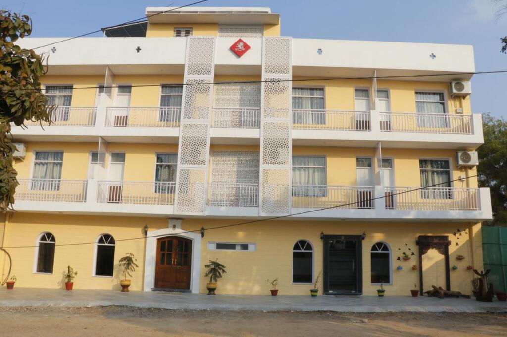 Гуруграм: Acme Inn