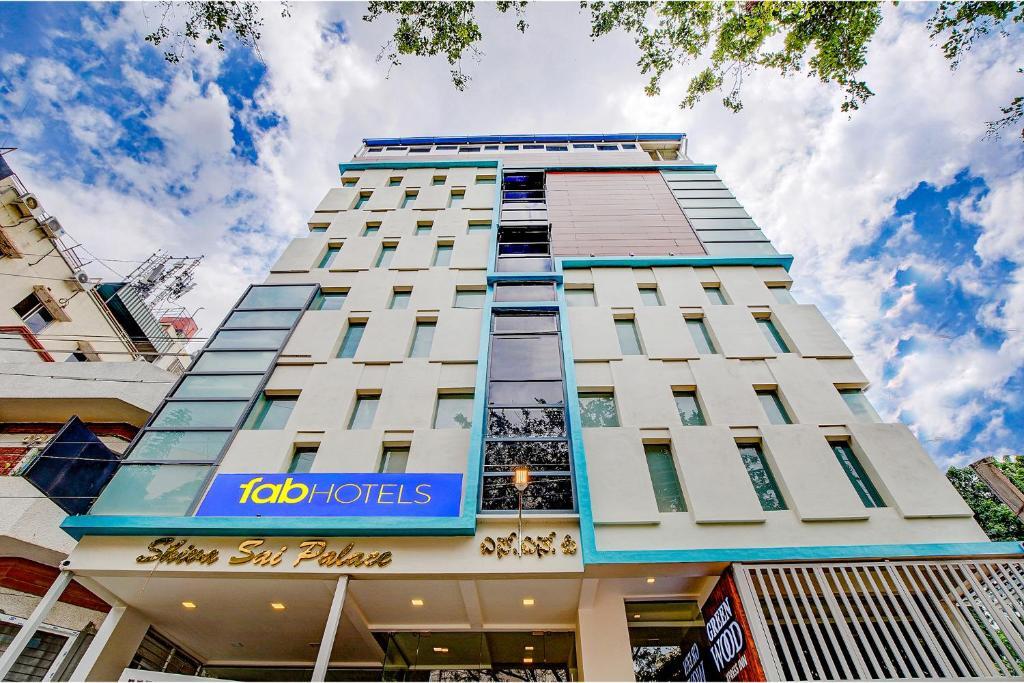 Fabhotel Greenwood Xpress Inn — фото 1