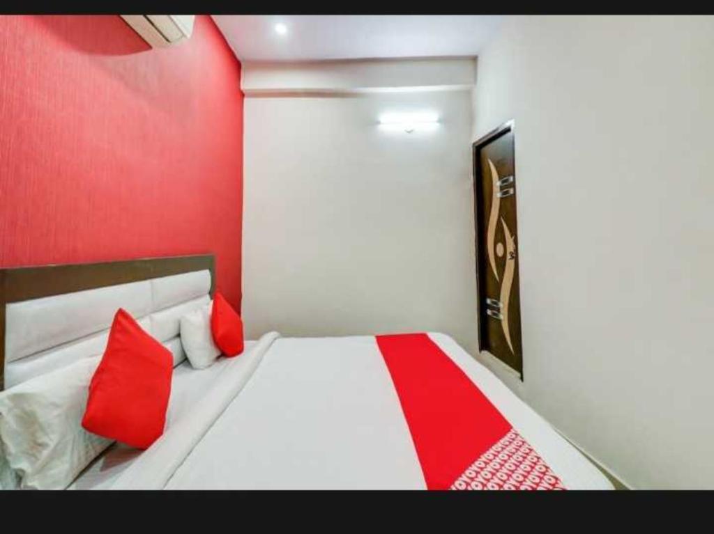 Гуруграм: OYO 93050 Hotel Sushant Palace 3