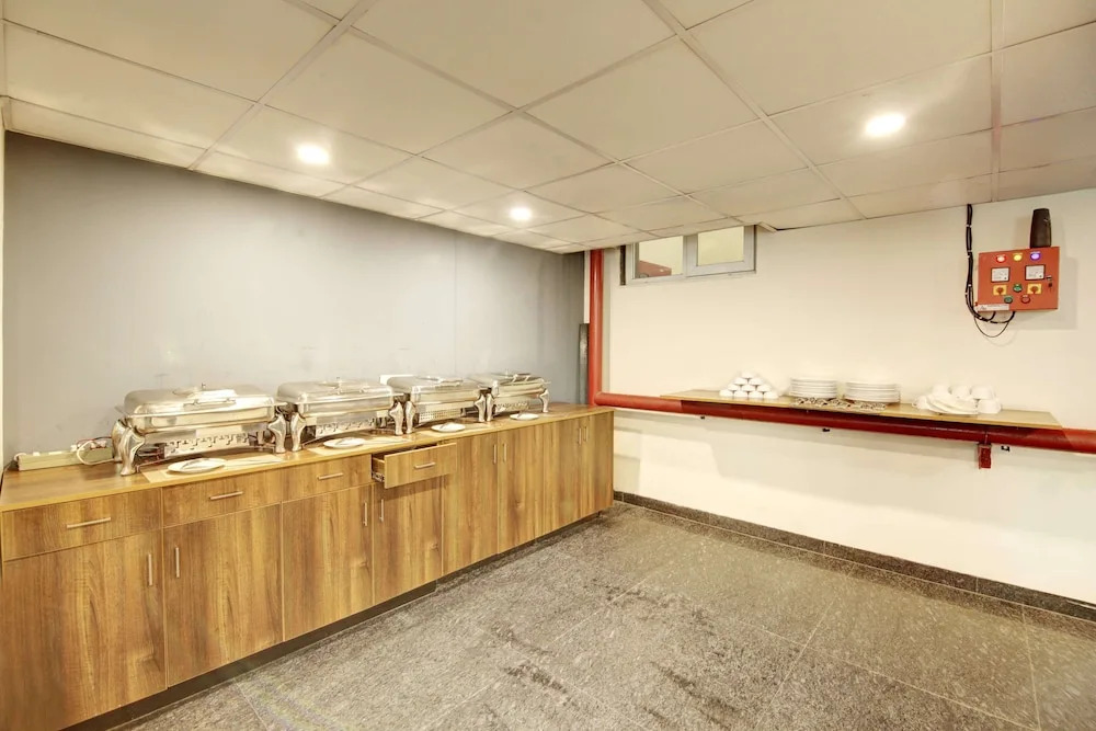Гуруграм: Saltstayz Hotel Huda City Center