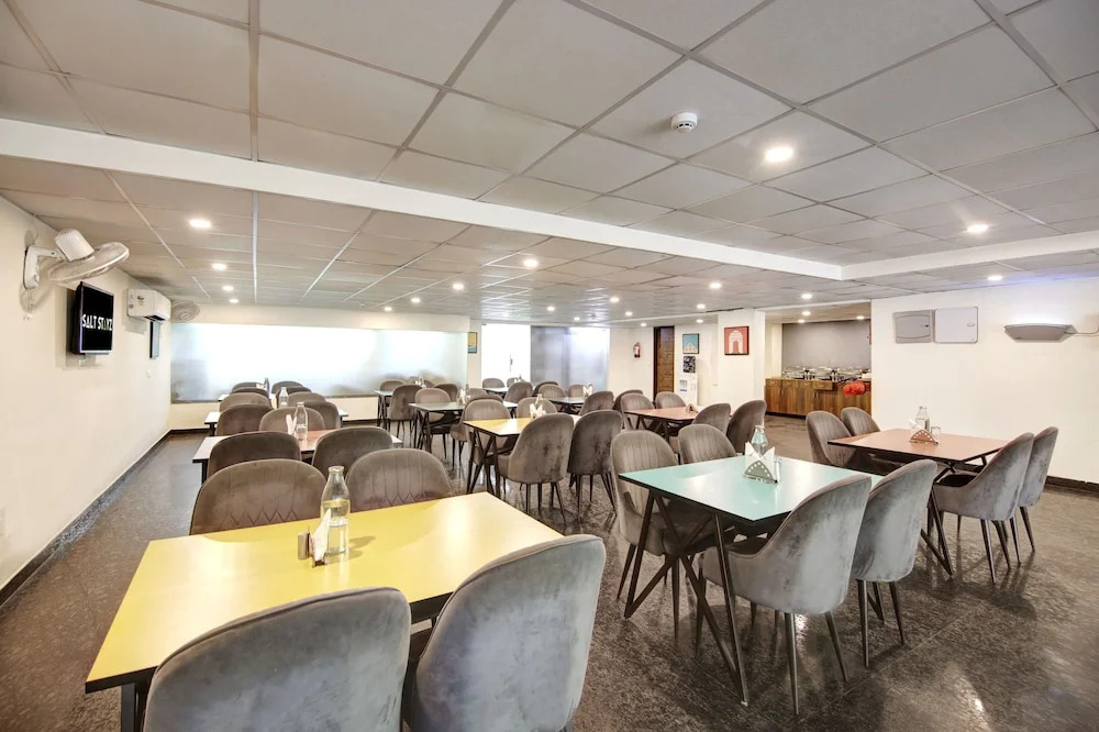 Гуруграм: Saltstayz Hotel Huda City Center