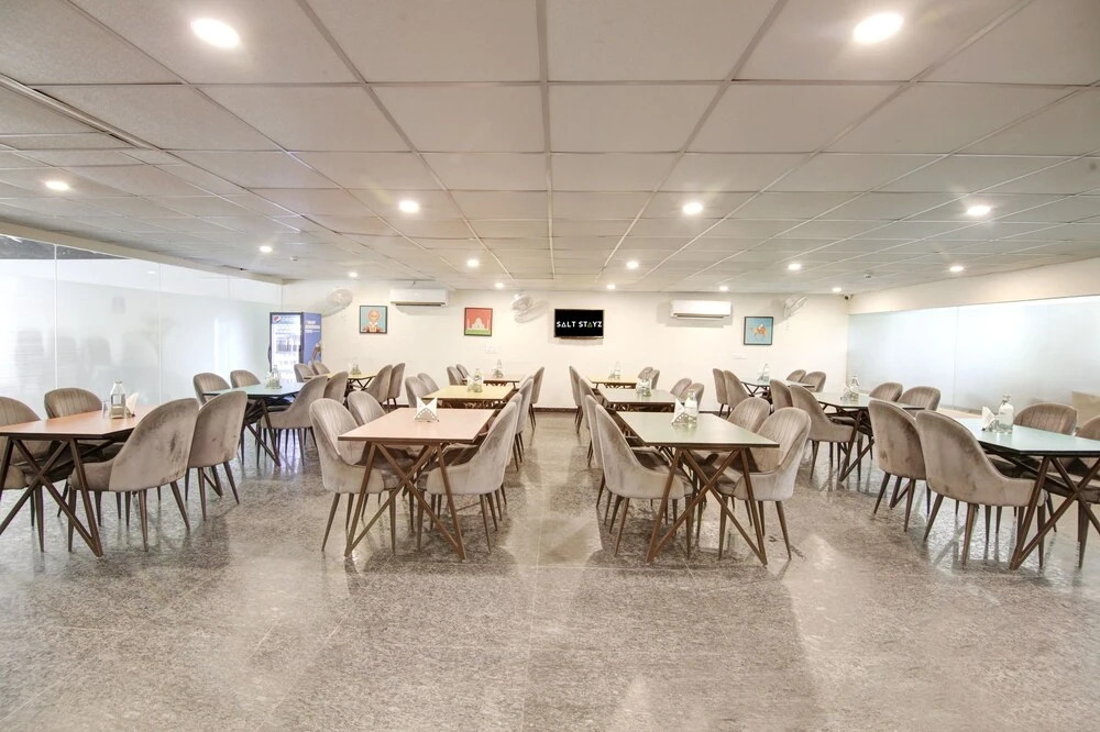 Гуруграм: Saltstayz Hotel Huda City Center