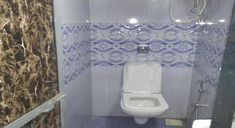 Мумбаи: Mabrook Dormitory