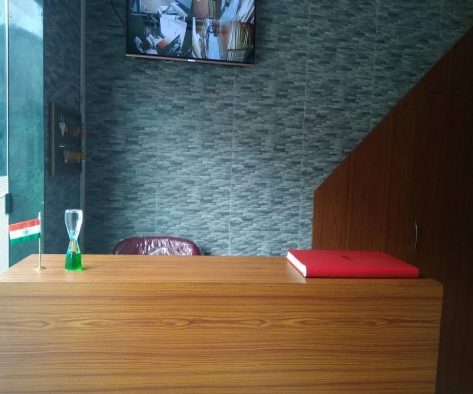 Мумбаи: Mabrook Dormitory