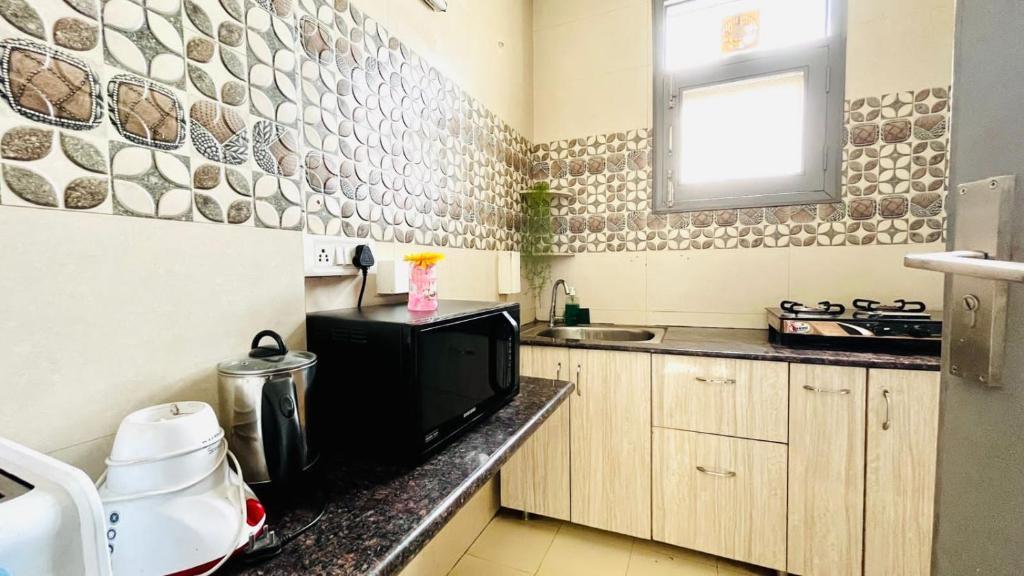 Гуруграм: Bluo Modern 1 Bhk Medanta Medicity