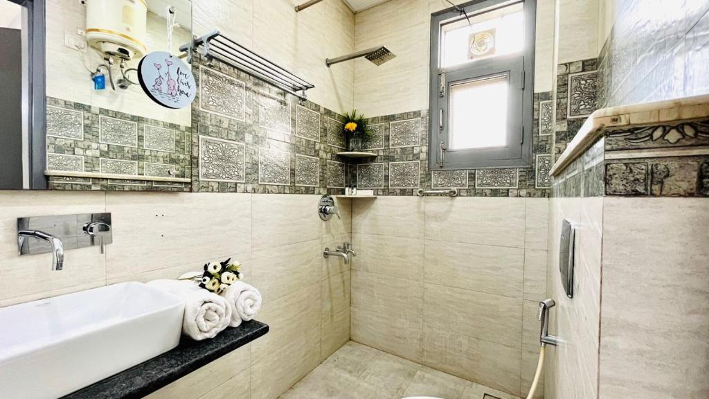 Bluo Modern 1 Bhk Medanta Medicity — фото 5