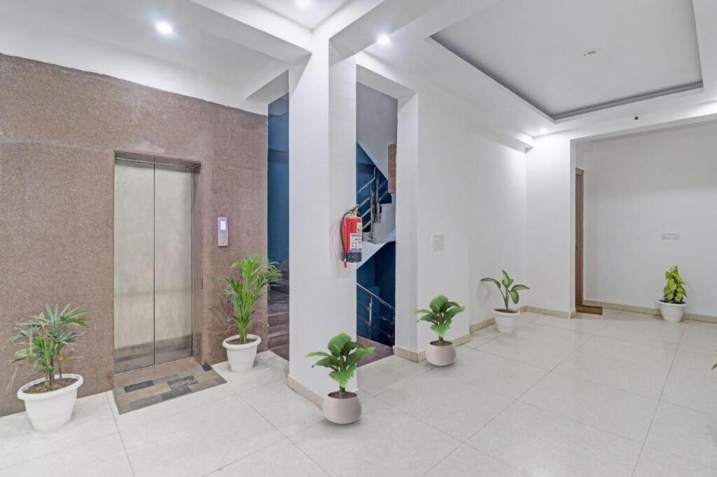 Гуруграм: Majestic Guest House