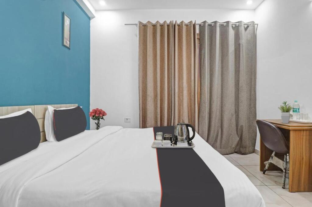 Гуруграм: Majestic Guest House