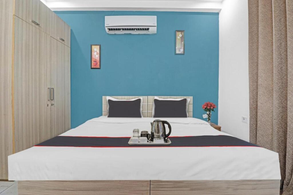 Гуруграм: Majestic Guest House