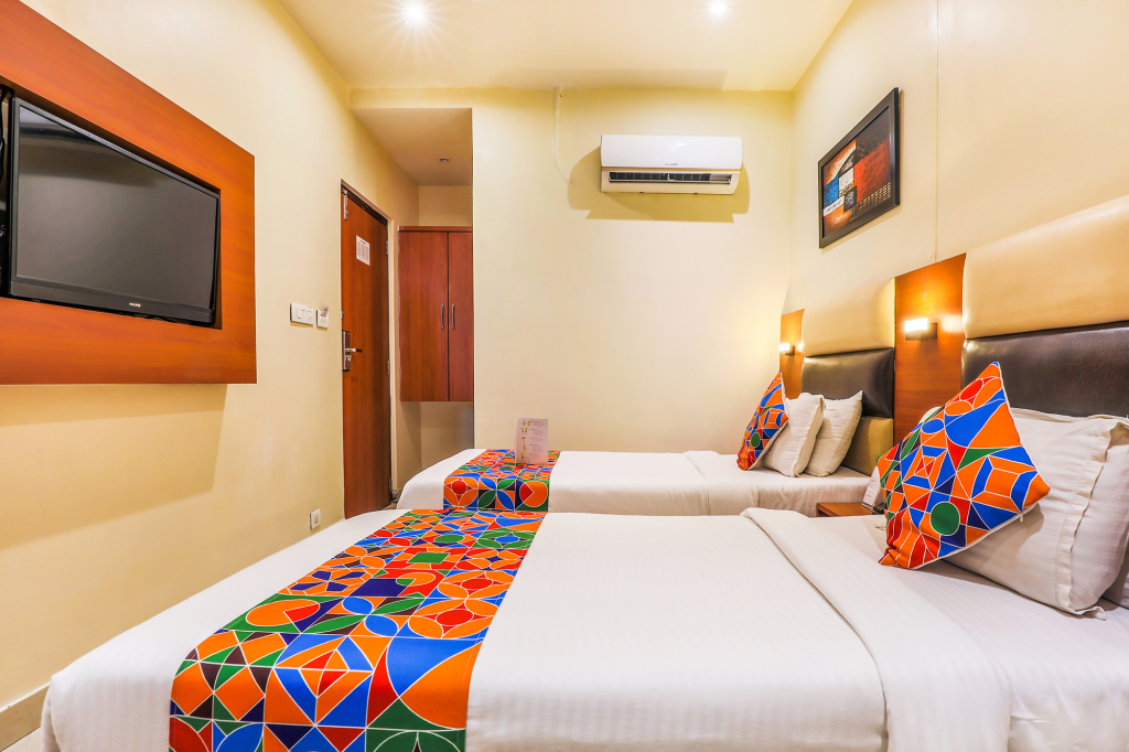 Мумбаи: FabExpress Liwa International Andheri East