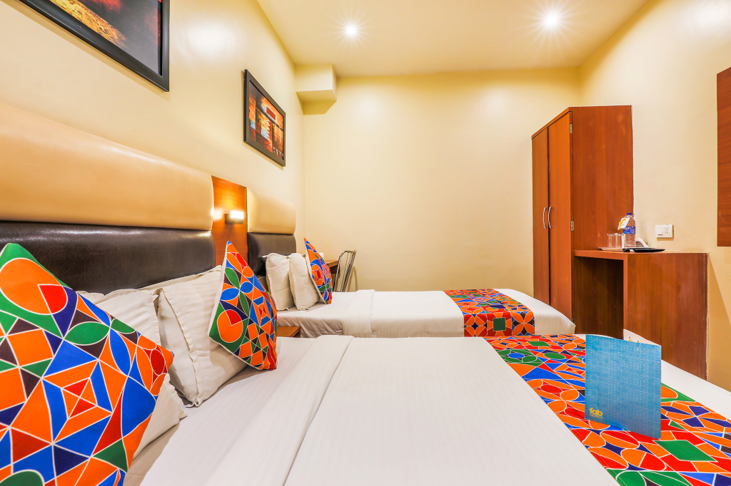 Мумбаи: FabExpress Liwa International Andheri East