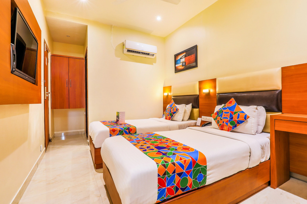 Мумбаи: FabExpress Liwa International Andheri East