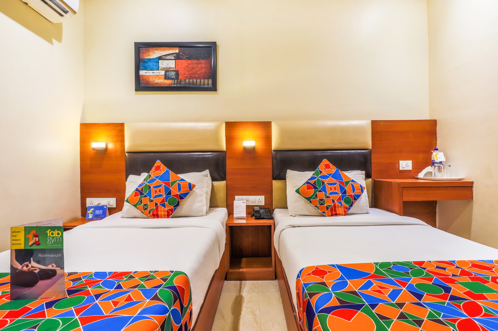 Мумбаи: FabExpress Liwa International Andheri East