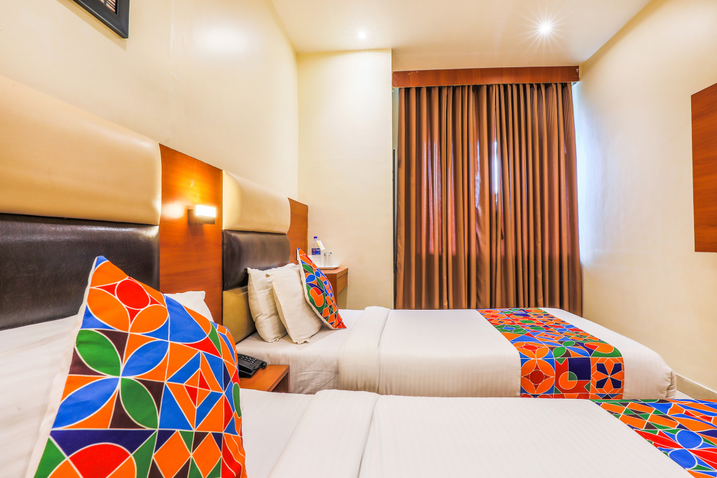 Мумбаи: FabExpress Liwa International Andheri East