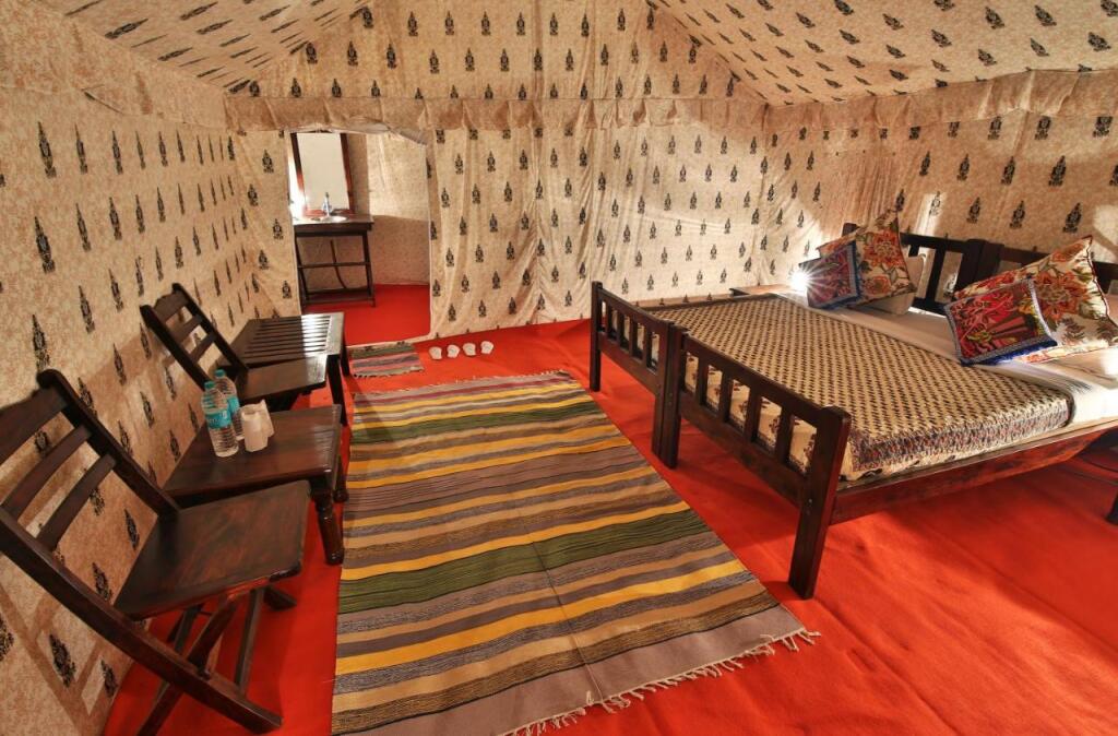 Государственный заповедник Desert National Park: Rajwada Desert Camp
