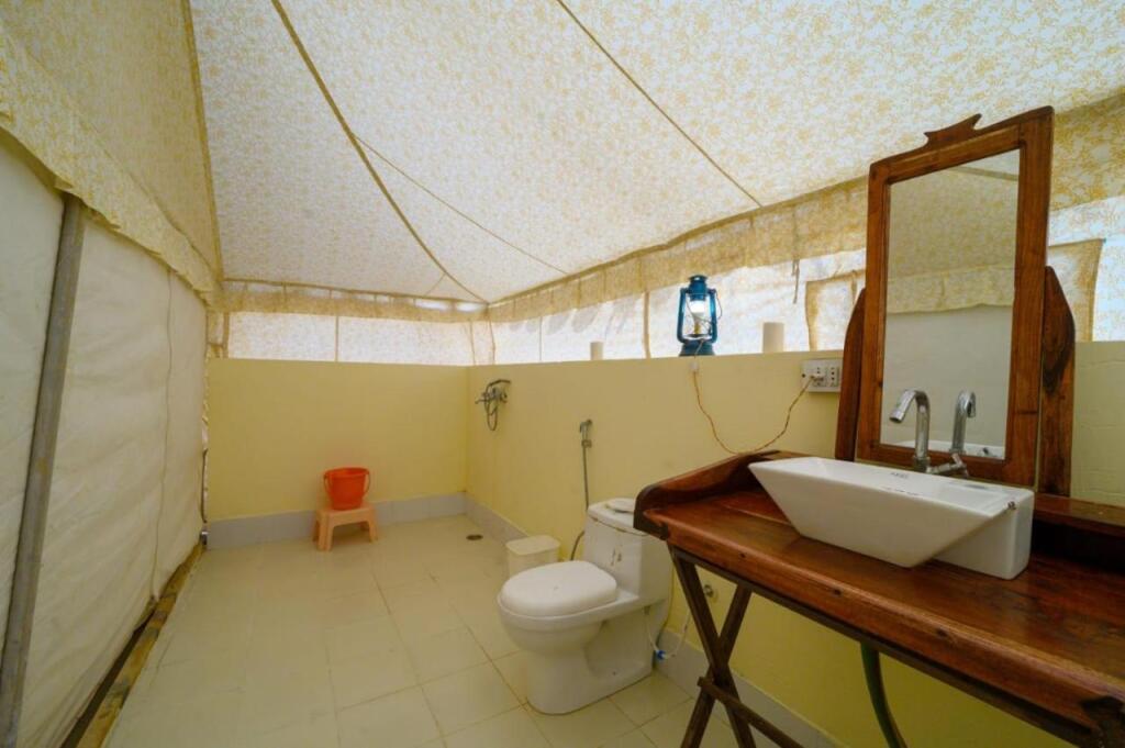 Государственный заповедник Desert National Park: Rajwada Desert Camp