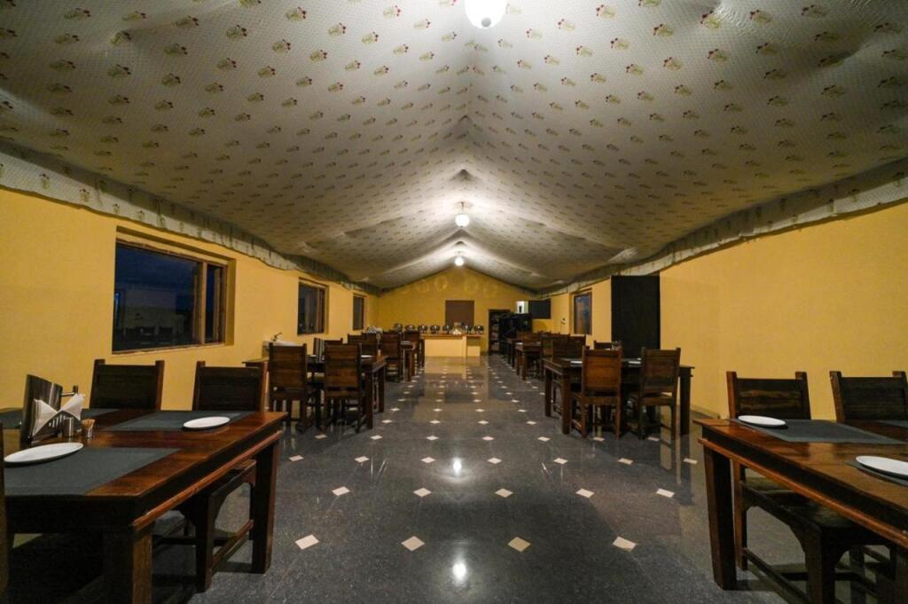Государственный заповедник Desert National Park: Rajwada Desert Camp