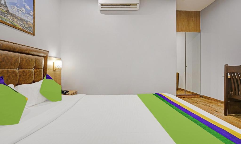 Мумбаи: Treebo Trend Zara Grand Inn