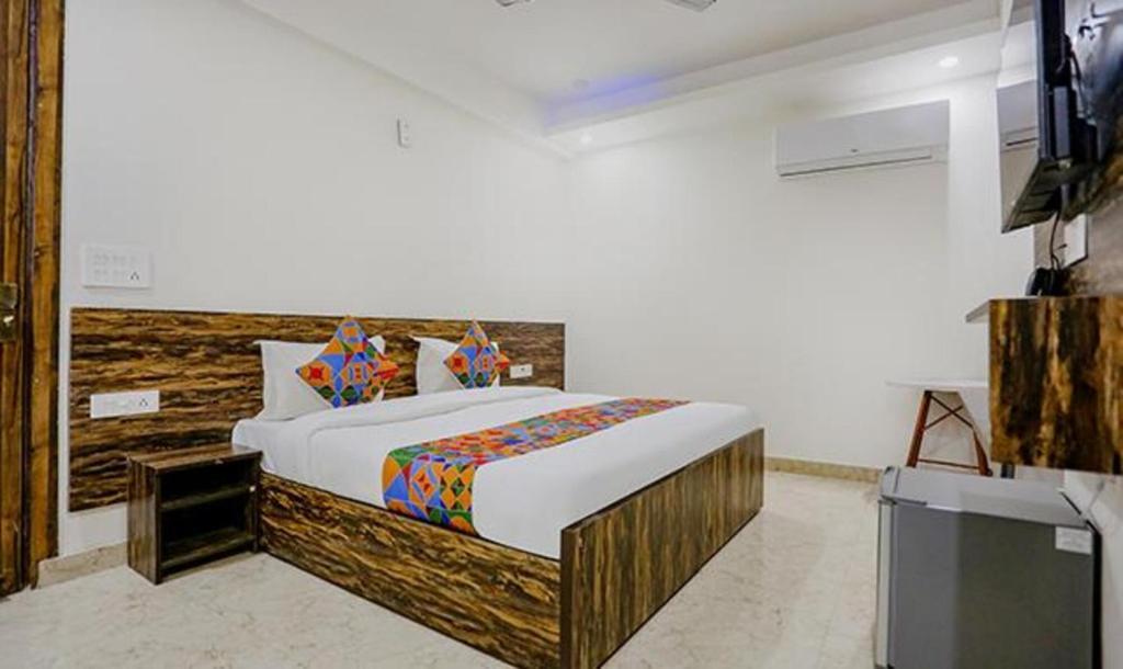Гуруграм: FabHotel Amrit Residency